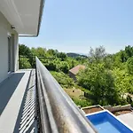 Holiday home Stunning In